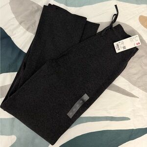 Uniqlo Women’s Dark Grey Knit Pant (JP, straight leg, regular fit)